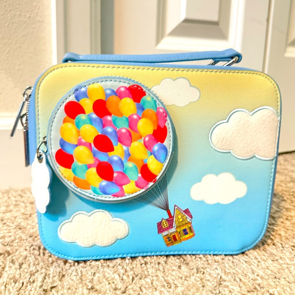 BNWOT Danielle Nicole UP Balloon Crossbody